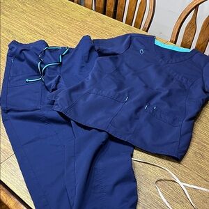 Scrubstar Navy Blue Scrub Set